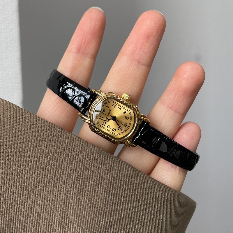 Luxury Watch Gold And Black - Relógio de quartzo feminino oval vintage