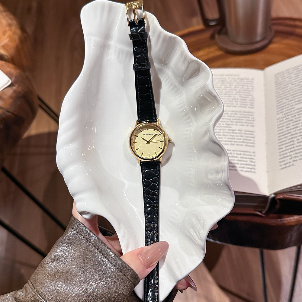 Novo relógio de quartzo com pu - Luxury Watch Gold And Black avaliação e preço