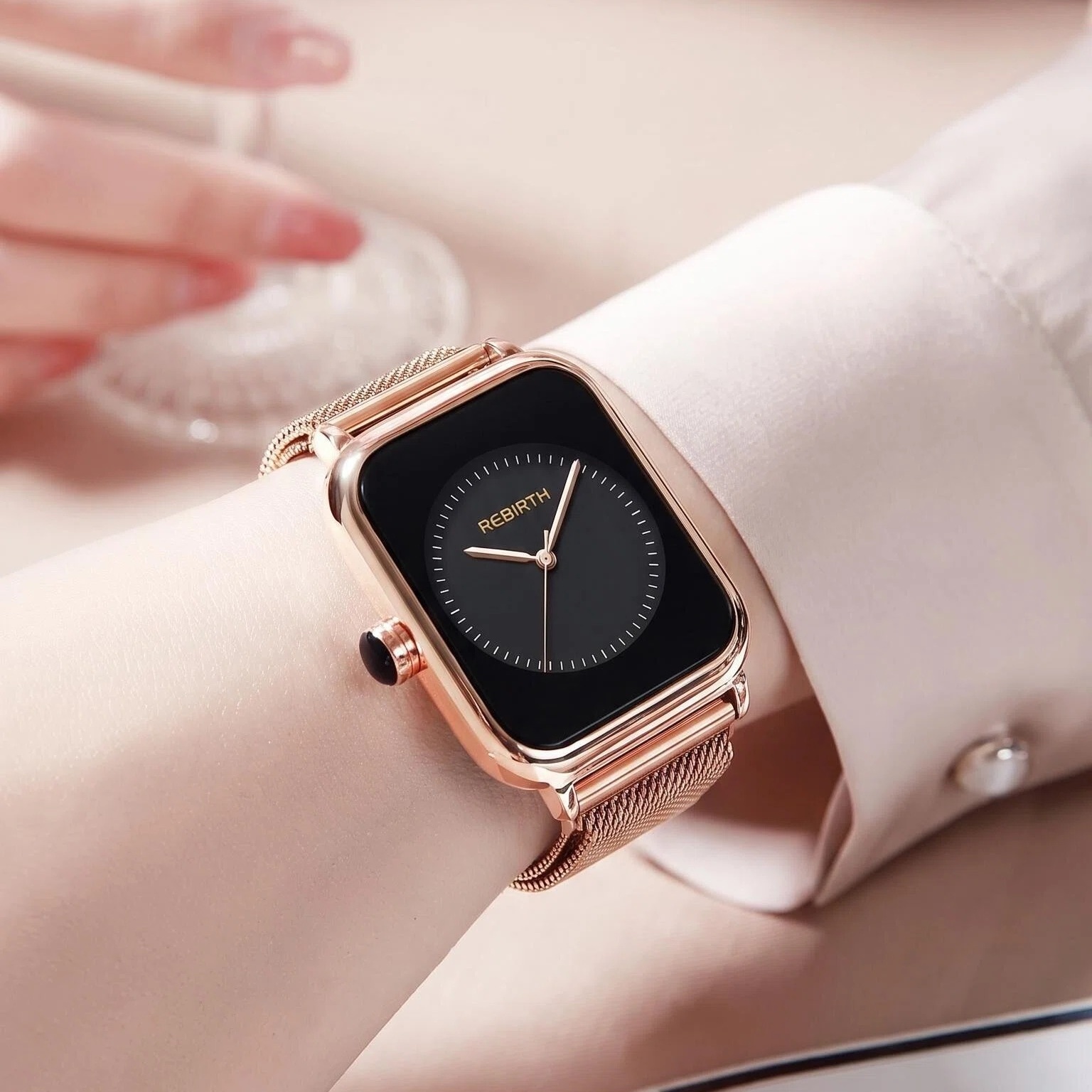 Relógio Feminino Quadrado de L - Luxury Watch Gold And Black avaliação e preço