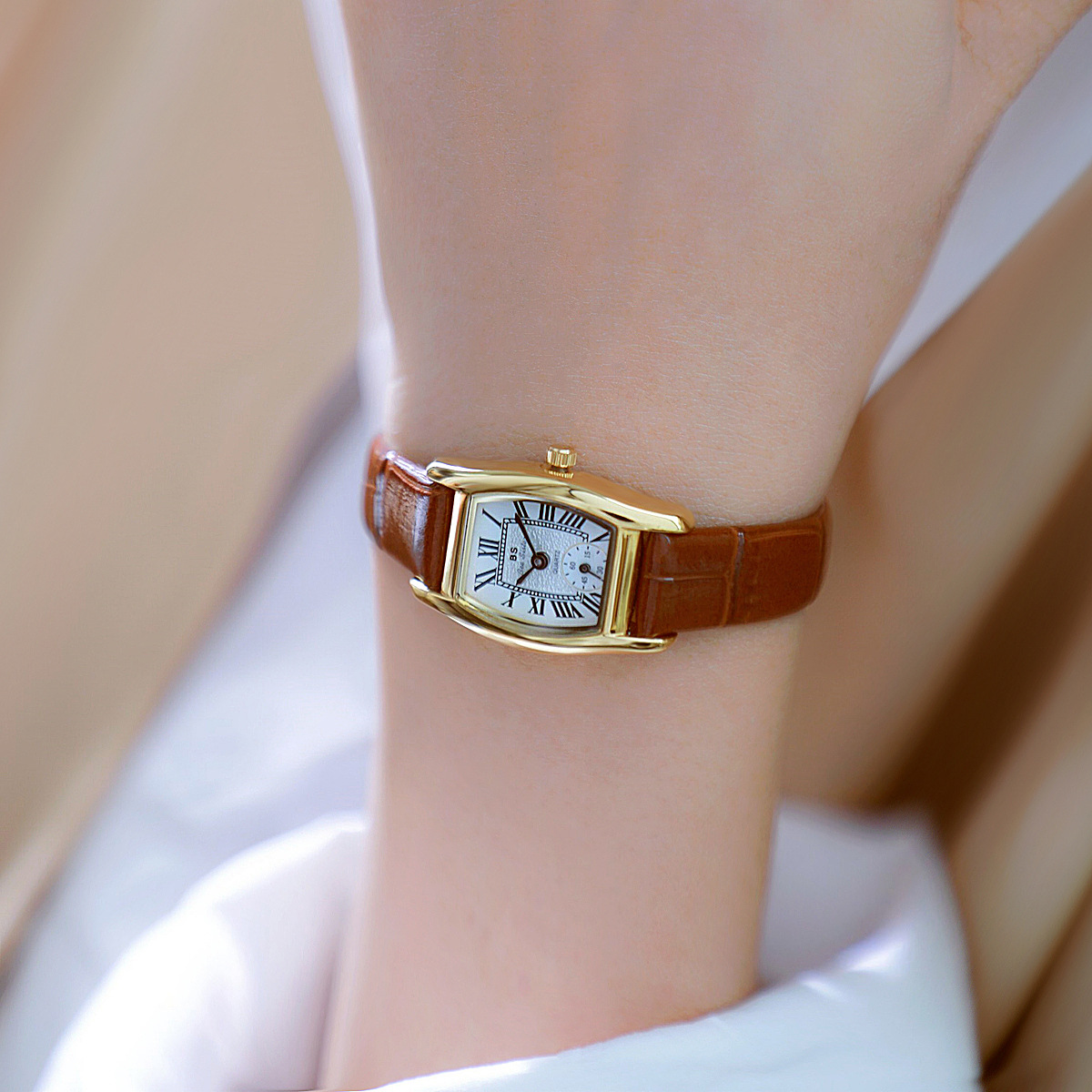 Relógio Feminino BS Estilo Ret - Luxury Watch Cartier avaliação e preço